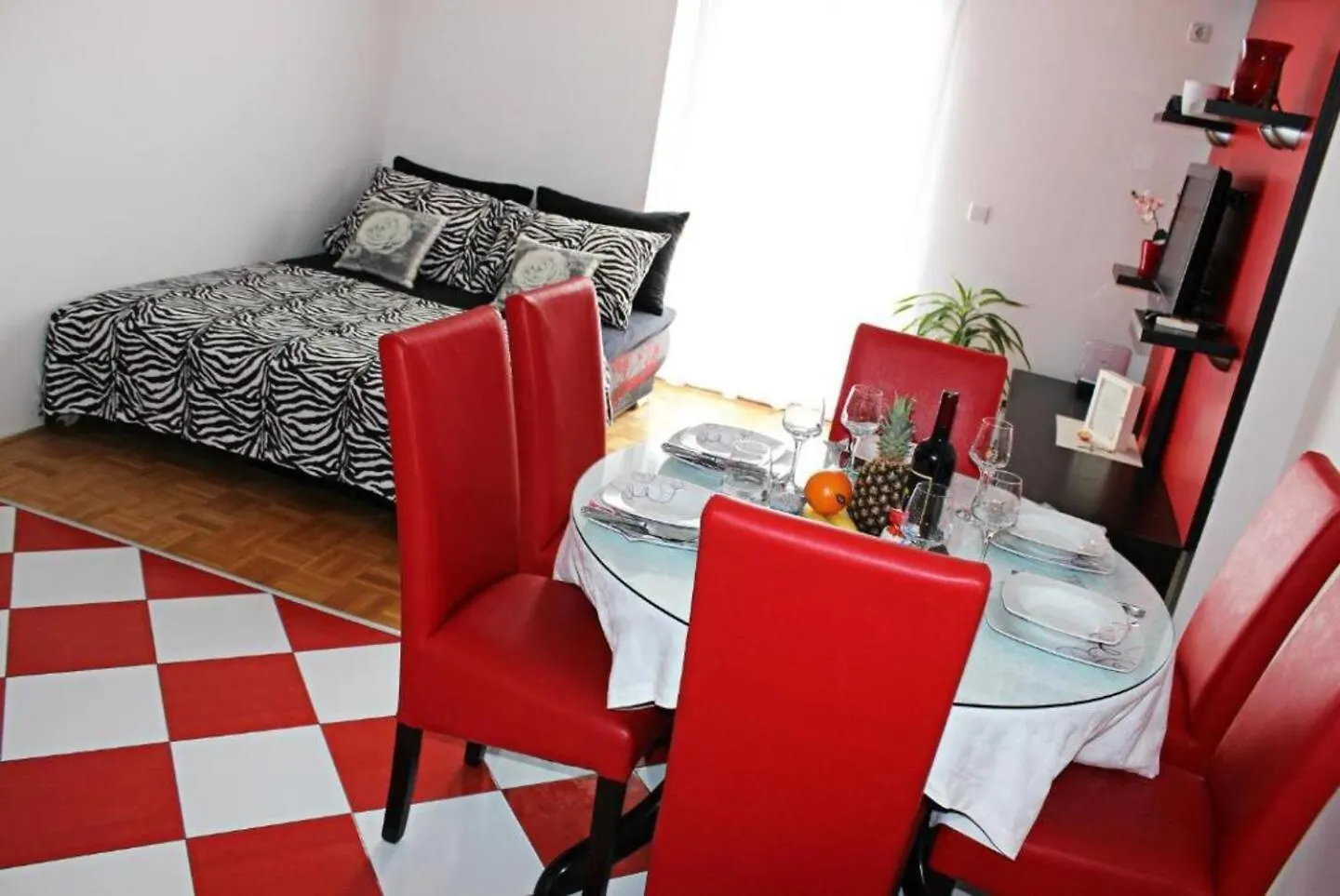Apartment Split Center